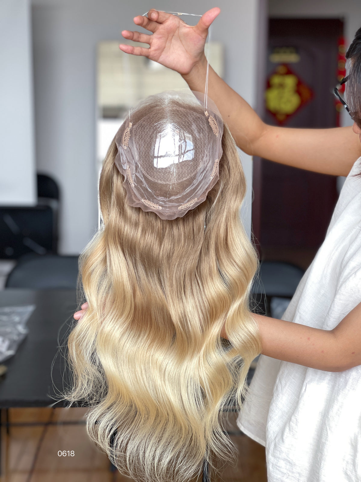 Ash-Beige Rooted Golden Blonde Ombre Body Wave 8x8 Full Hand-Tied Human Hair Topper Mini Wig product view 4