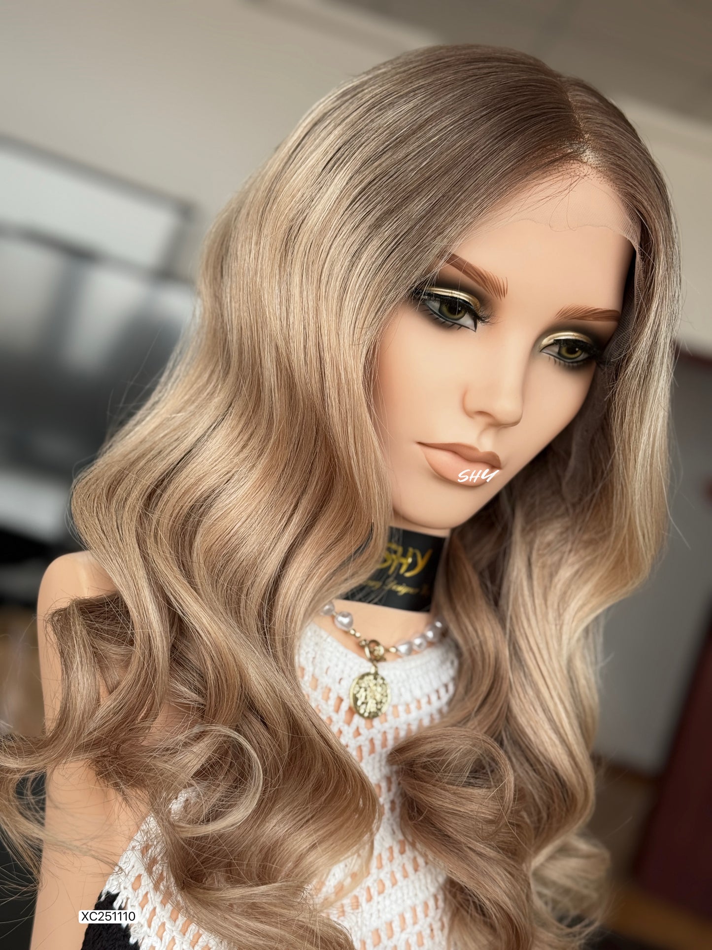 Ash Beige Blonde Middle-Part Long Wavy Human Hair Lace Front Glueless Medical Wig, product view 3