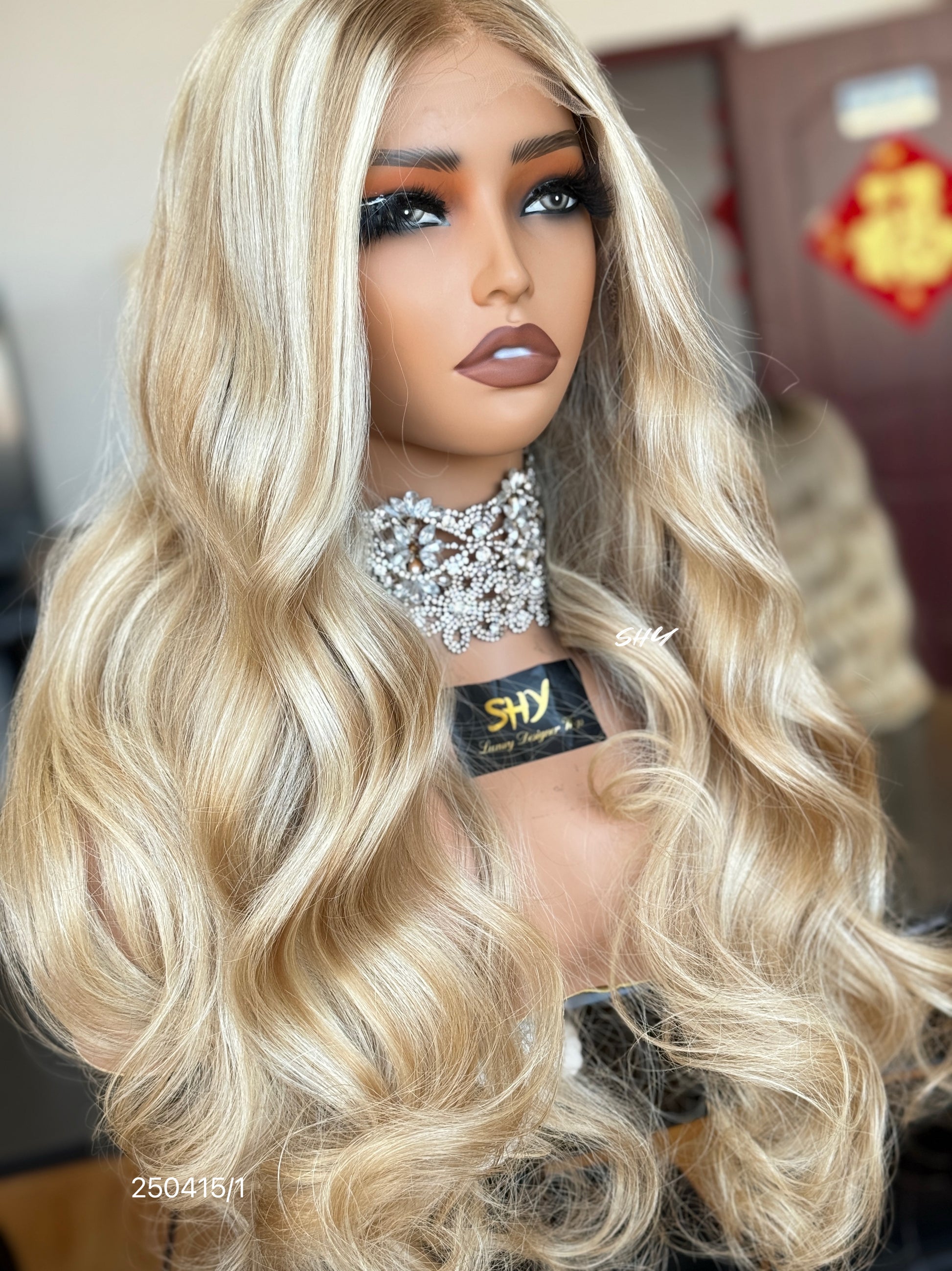 Cream Blonde Middle-Part Body Wave Human Hair Lace Front Glueless Medical Wig, product view 4
