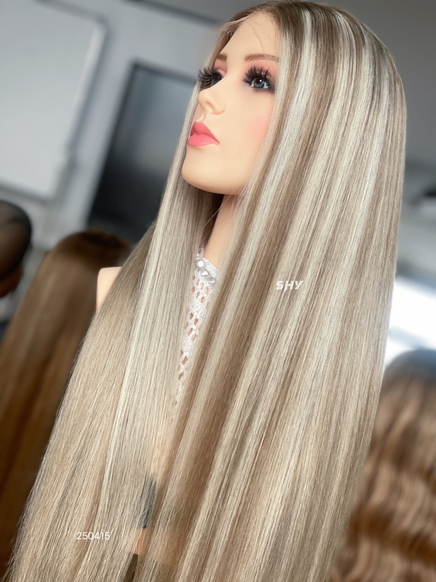 Light Honey Blonde Middle-Part Straight Human Hair Lace Front Glueless Medical Wig, product view 5