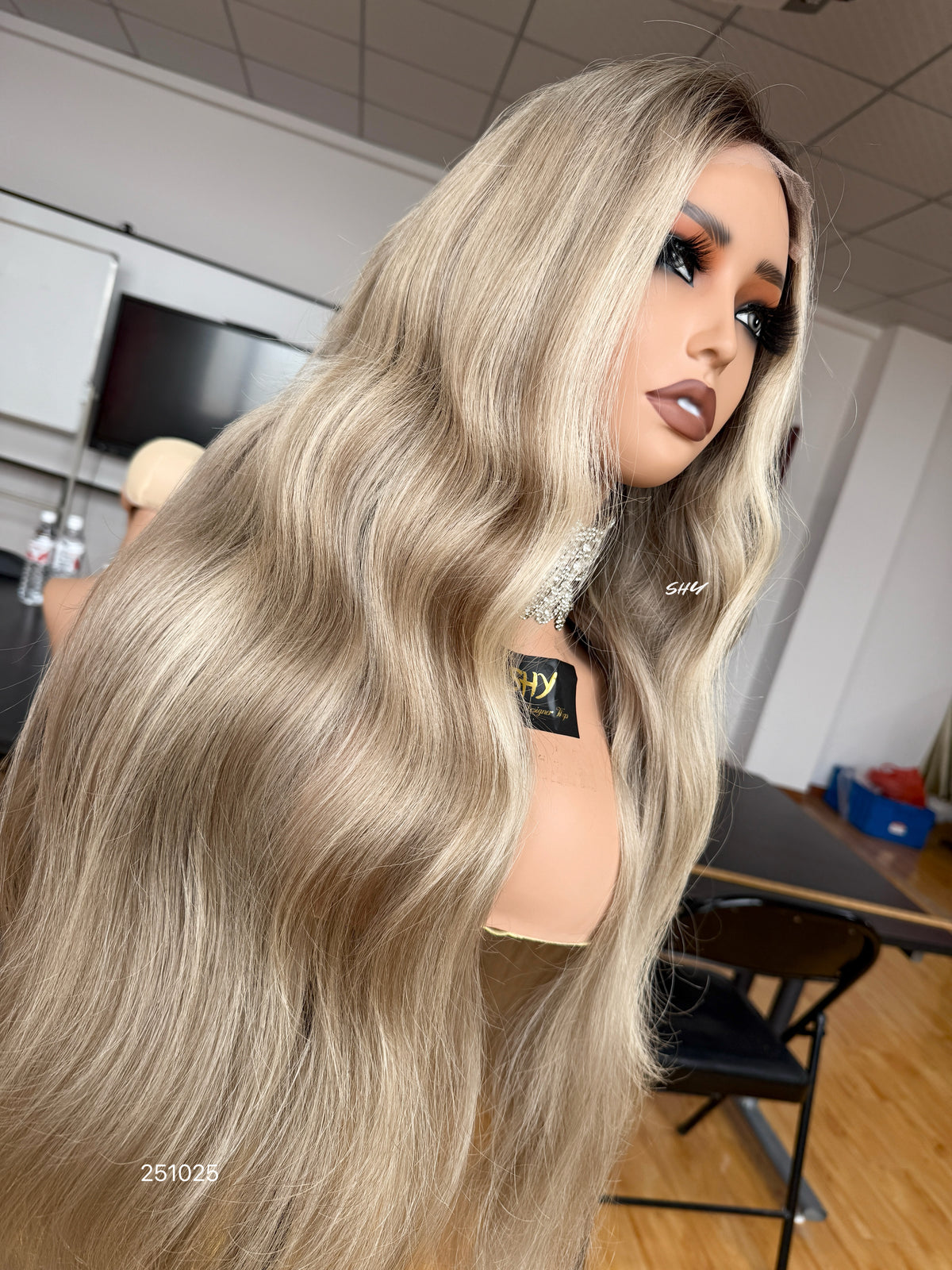 Champagne Blonde Middle-Part Body Wave Human Hair Lace Front Glueless Medical Wig, product view 6
