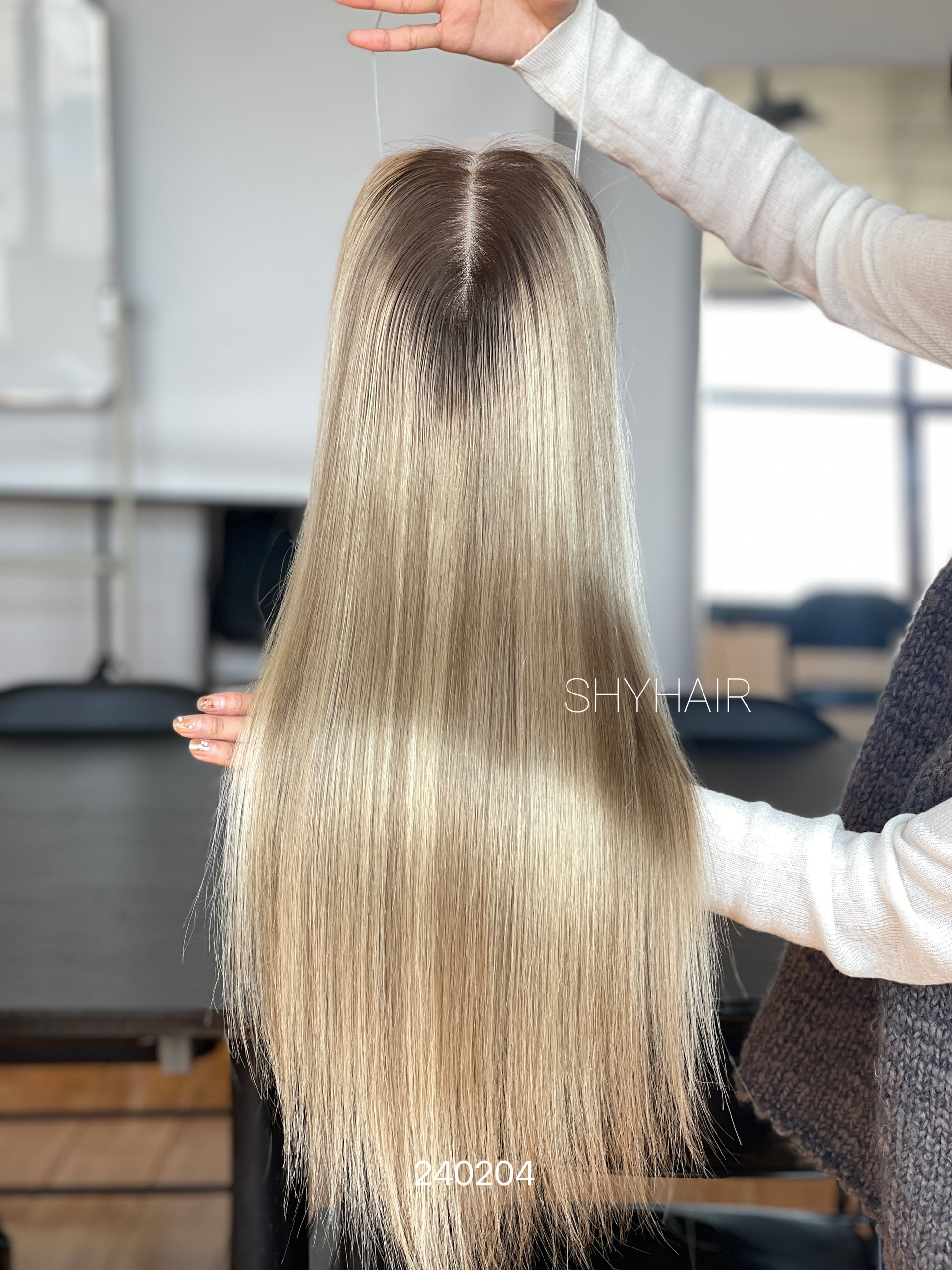 Dark-Root Ash Beige Blonde Straight Human Hair Mini Wig - color, texture, blending, or base detail