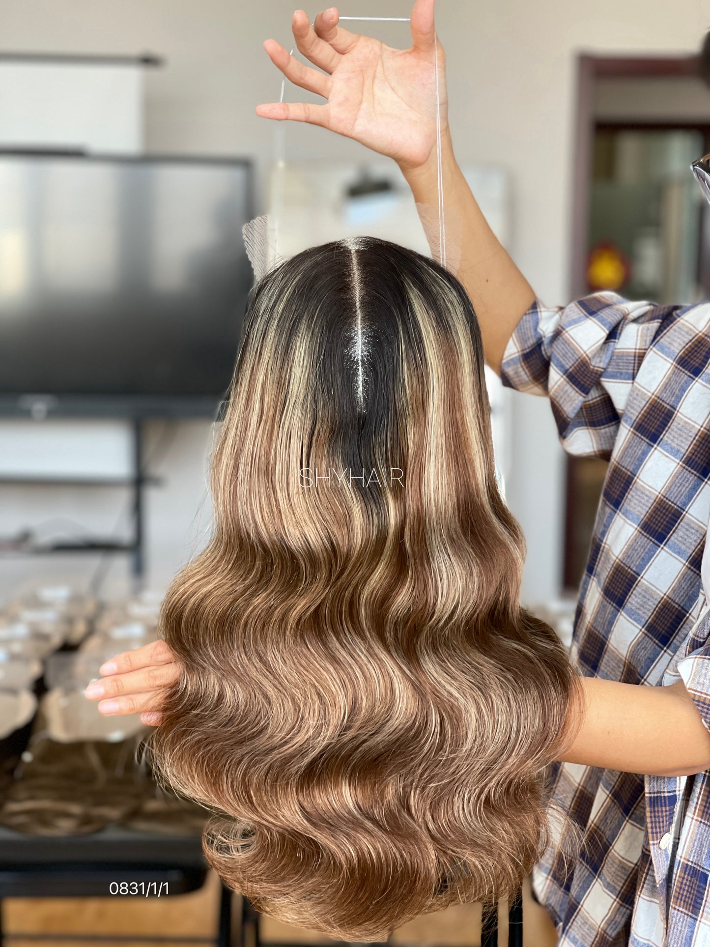 Highlighted Chestnut Brown Wavy Human Hair Mini Wig - color, texture, blending, or base detail