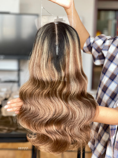 Highlighted Chestnut Brown Wavy Human Hair Mini Wig - color, texture, blending, or base detail