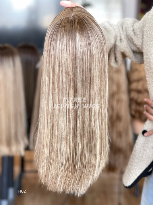 Cool ash blonde straight human hair sheitel wig, crown detail