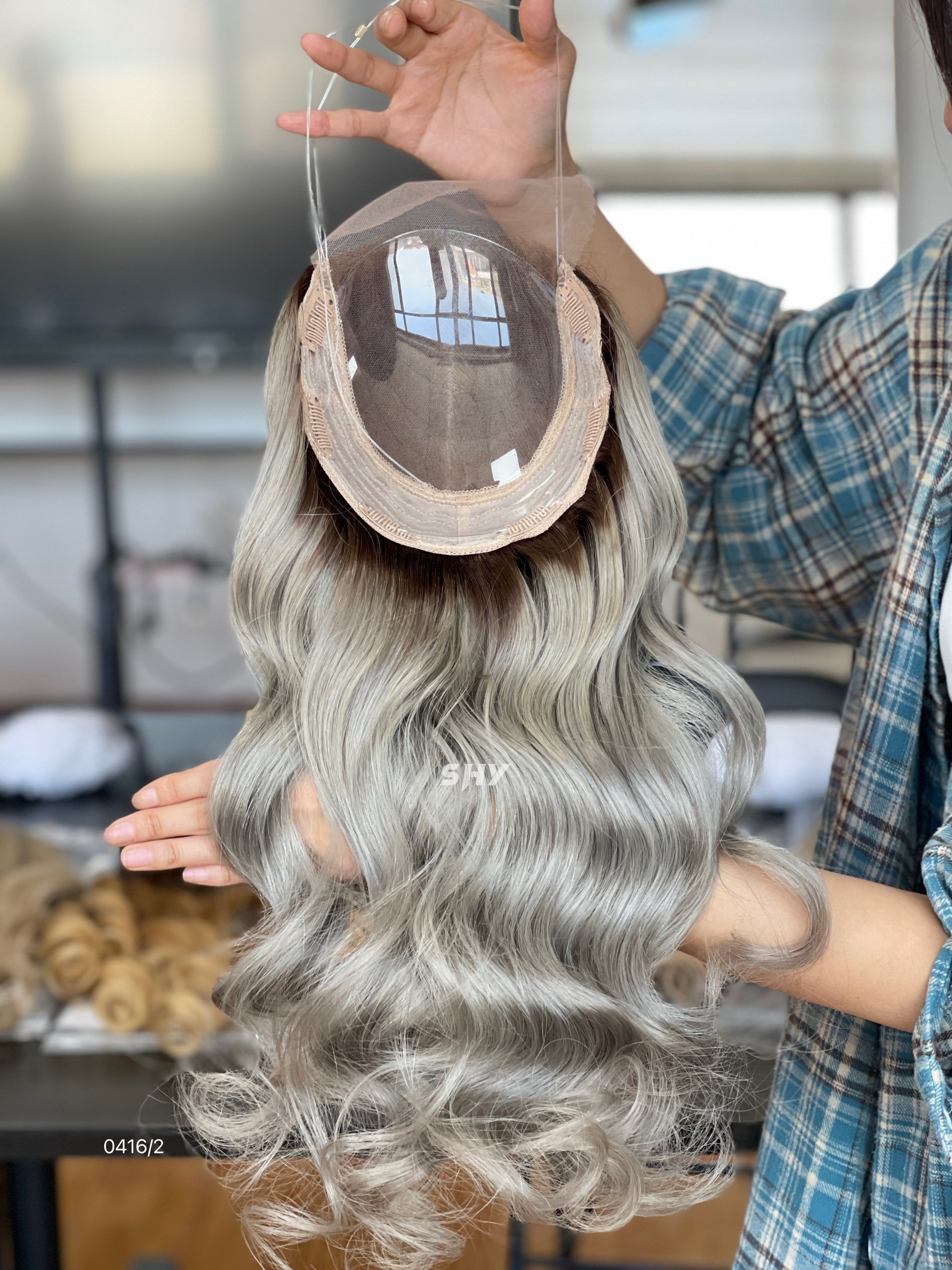 Dark-Root Silver Blonde Wavy Human Hair Mini Wig - color, texture, blending, or base detail