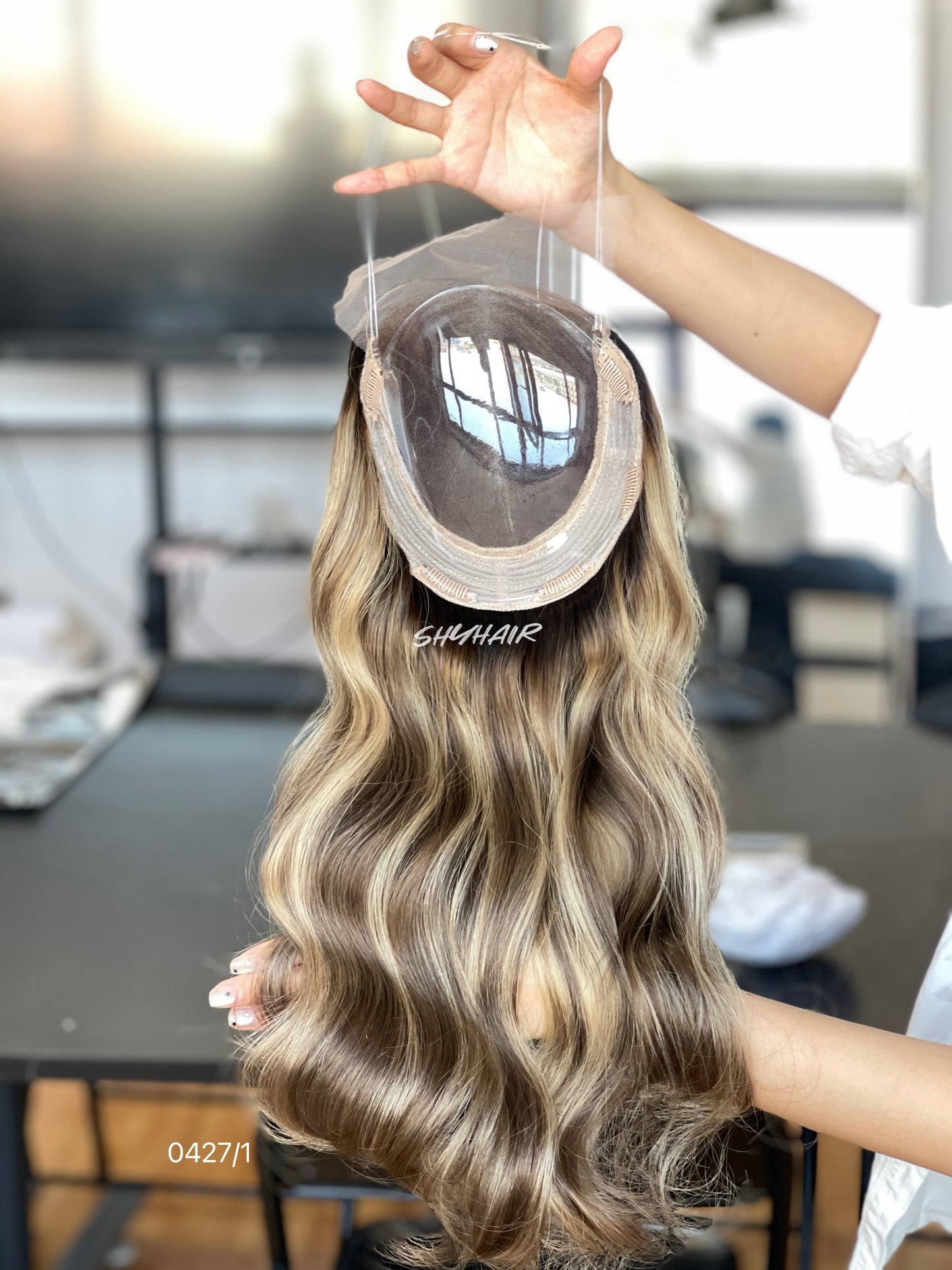 Dark-Root Ash Beige Blonde Wavy Human Hair Mini Wig - color, texture, blending, or base detail