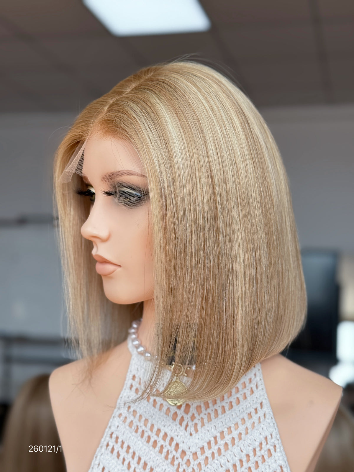 HD 13x5 Champagne Blonde Middle-Part Straight Human Hair Patch Lace Front Bob Wig view 6