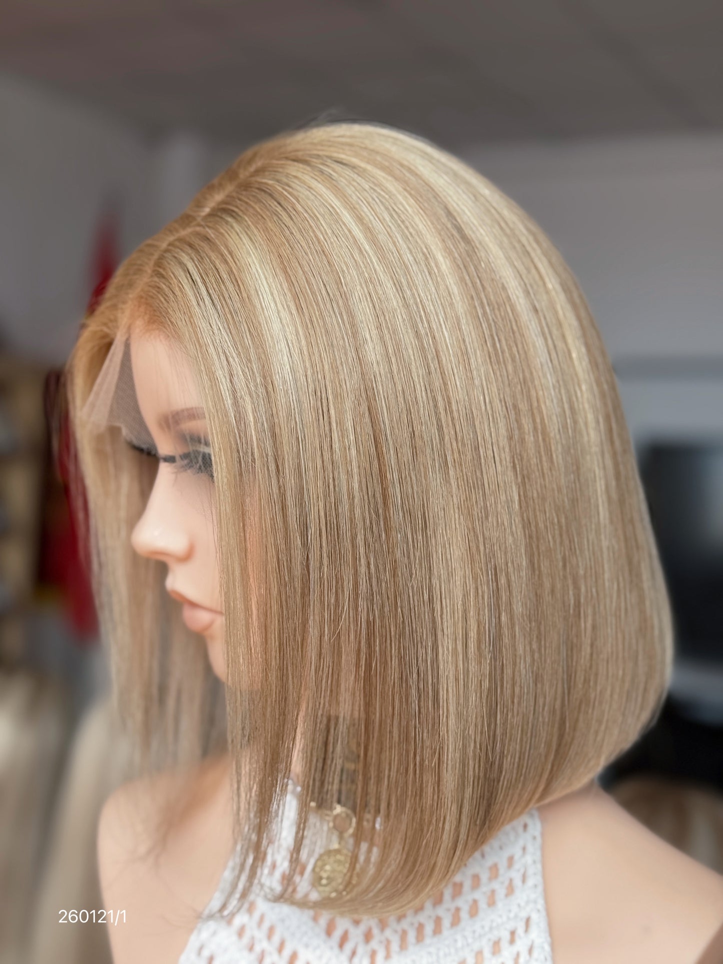 HD 13x5 Champagne Blonde Middle-Part Straight Human Hair Patch Lace Front Bob Wig view 7