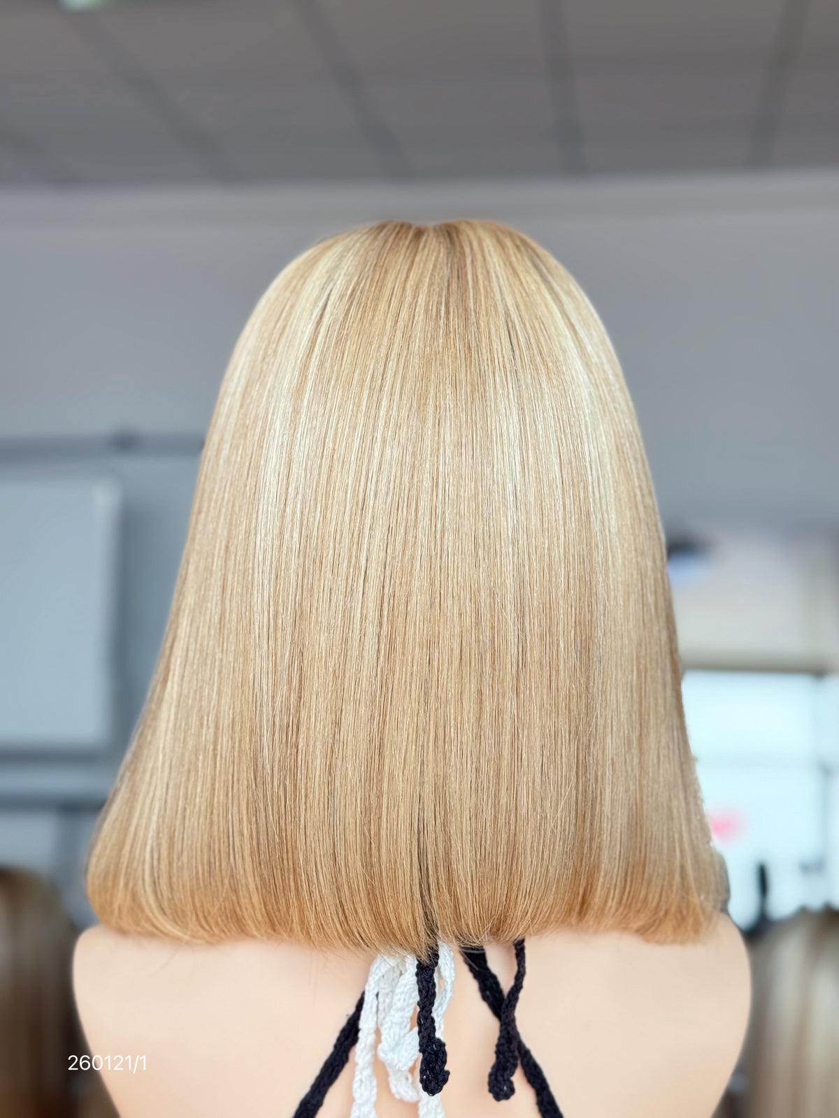 HD 13x5 Champagne Blonde Middle-Part Straight Human Hair Patch Lace Front Bob Wig view 8