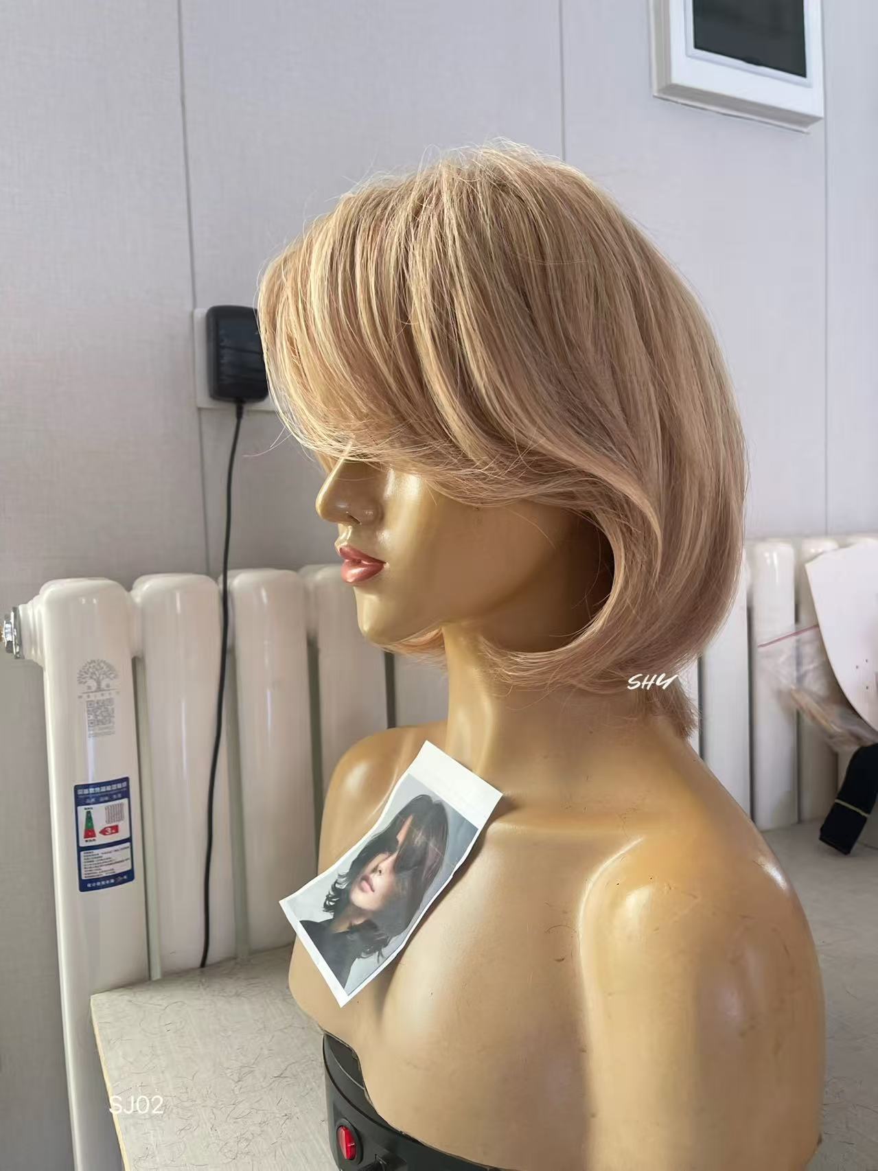 Sandy Beige Blonde Highlighted Layered Pixie Human Hair PU Patchwork Full Lace Medical Wig view 2