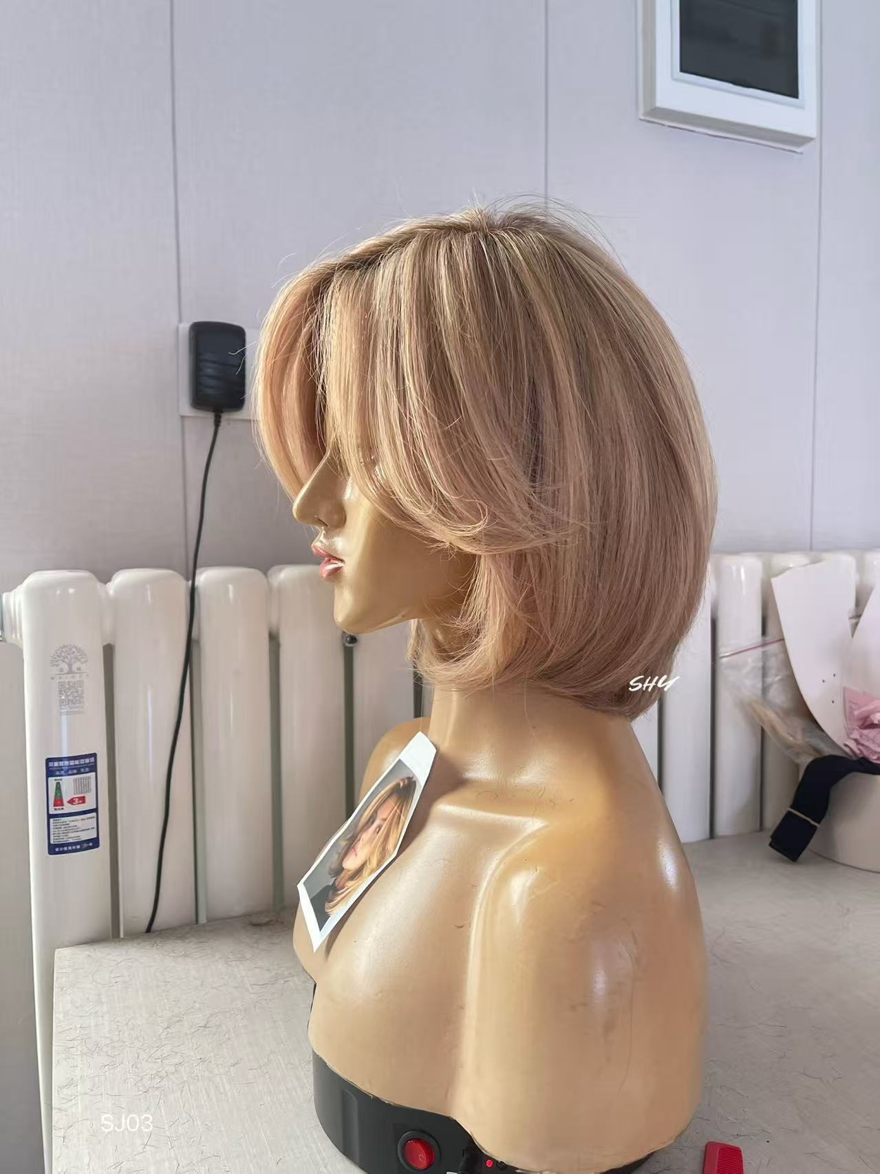 Rose Beige Blonde Highlighted Layered Pixie Human Hair PU Patchwork Full Lace Medical Wig view 2