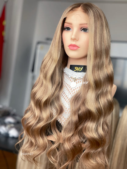 HD 13x5 Rose Gold Beige Blonde Body Wave Human Hair Patchwork Lace Wig product view 3
